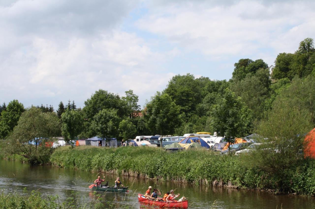Ferienwohnungen Am Campingplatz Trendelburg Екстериор снимка